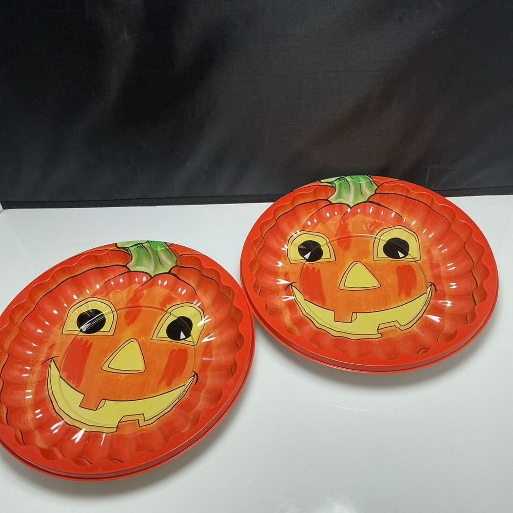 Vintage Halloween Scalloped Plate Plastic Pumpkin Jack O Lantern Orange Lot Of 2